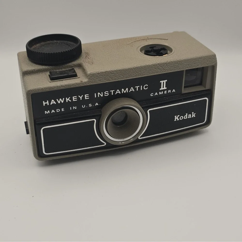 Kodak Hawkeye Instamatic II Instant Camera, Beige, Made in U.S.A.